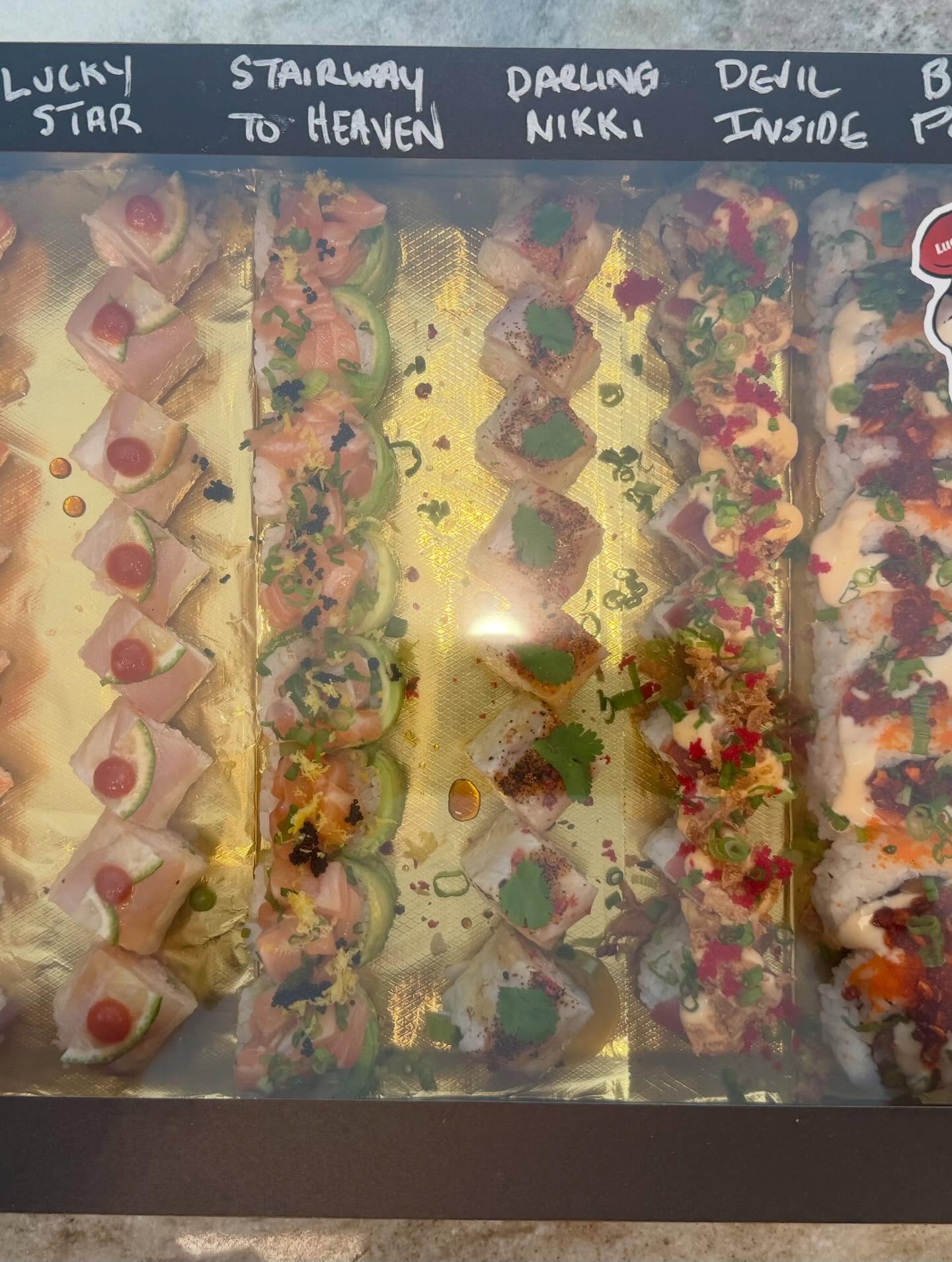 Lucky Minou catering
